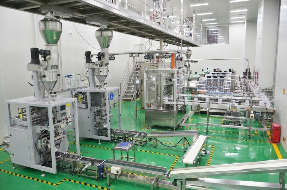 走進雅泰乳業(yè)，探秘十萬級無塵車間生產(chǎn)線